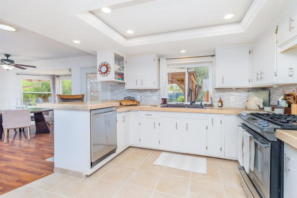 160 Pile, Ramona, CA 92065 160 Pile, Ramona, CA 92065