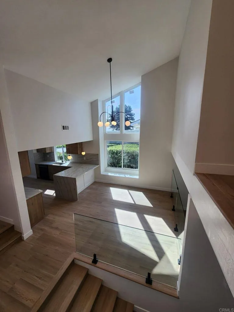 5516 Caminito Herminia, La Jolla, CA 92037 5516 Caminito Herminia, La Jolla, CA 92037