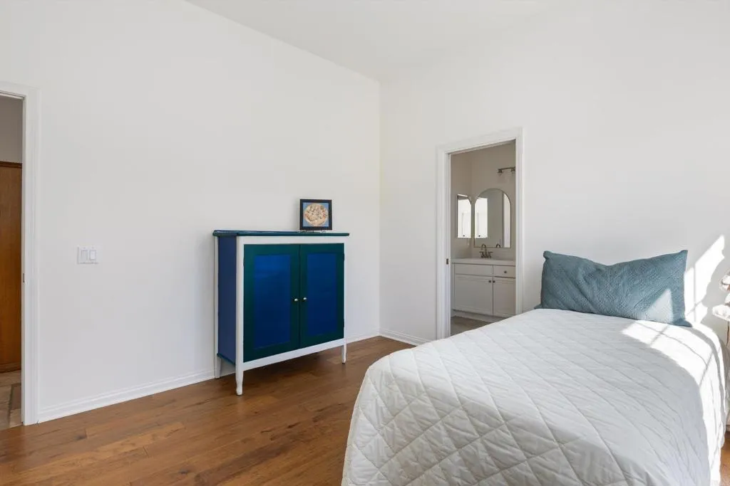 642 Via Del Campo, San Marcos, CA 92078 642 Via Del Campo, San Marcos, CA 92078