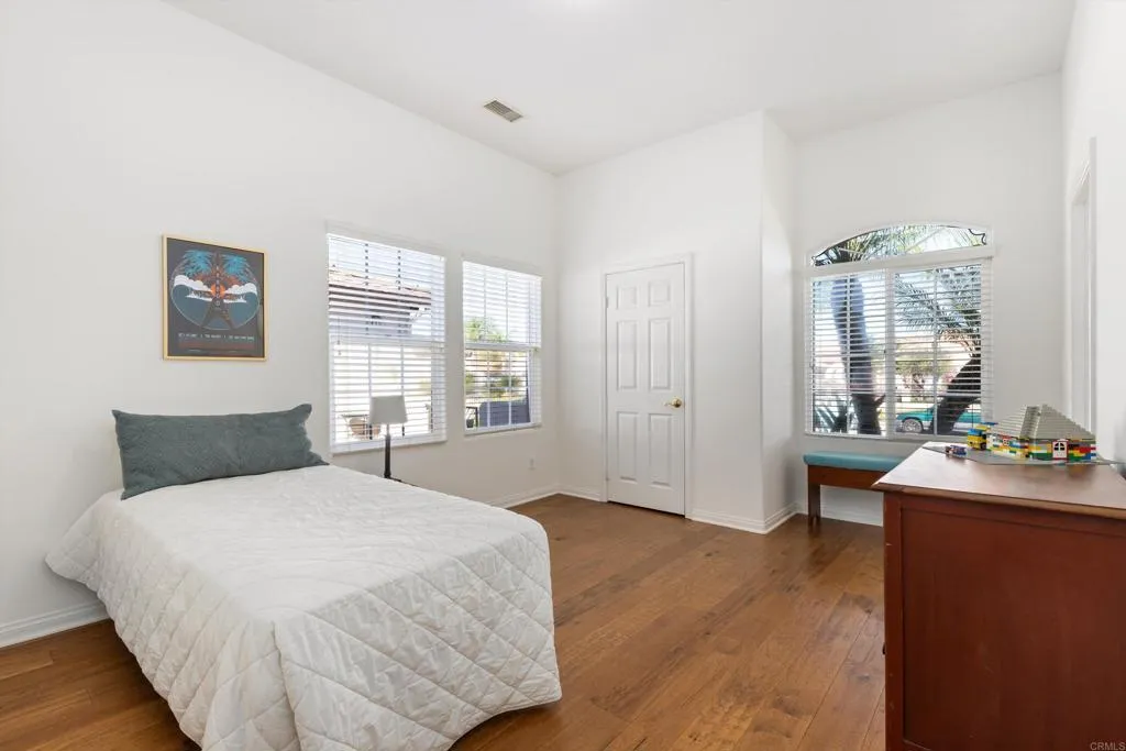 642 Via Del Campo, San Marcos, CA 92078 642 Via Del Campo, San Marcos, CA 92078