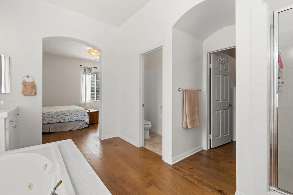 642 Via Del Campo, San Marcos, CA 92078 642 Via Del Campo, San Marcos, CA 92078