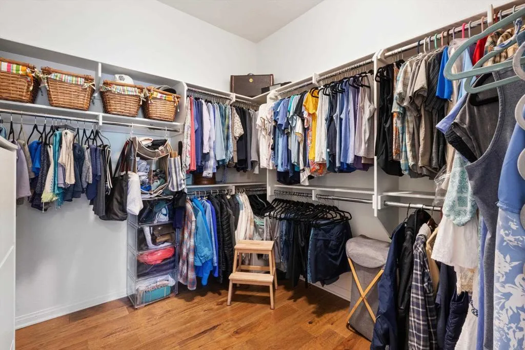 642 Via Del Campo, San Marcos, CA 92078 642 Via Del Campo, San Marcos, CA 92078