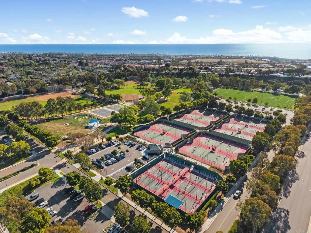 6584 Coneflower Drive, Carlsbad, CA 92011 6584 Coneflower Drive, Carlsbad, CA 92011