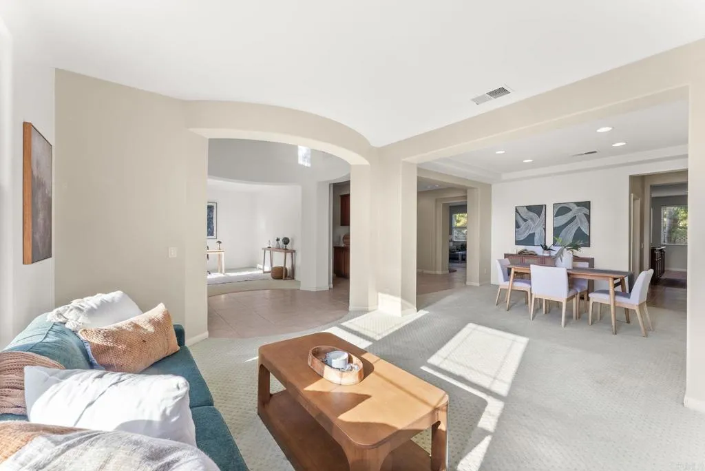 6584 Coneflower Drive, Carlsbad, CA 92011 6584 Coneflower Drive, Carlsbad, CA 92011