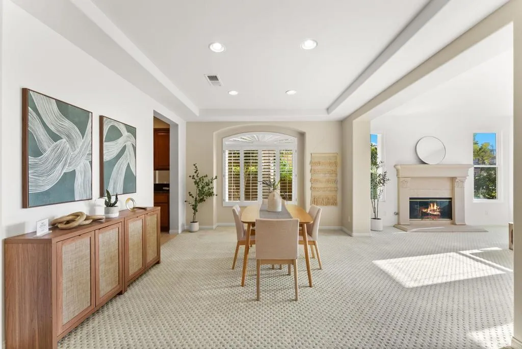 6584 Coneflower Drive, Carlsbad, CA 92011 6584 Coneflower Drive, Carlsbad, CA 92011