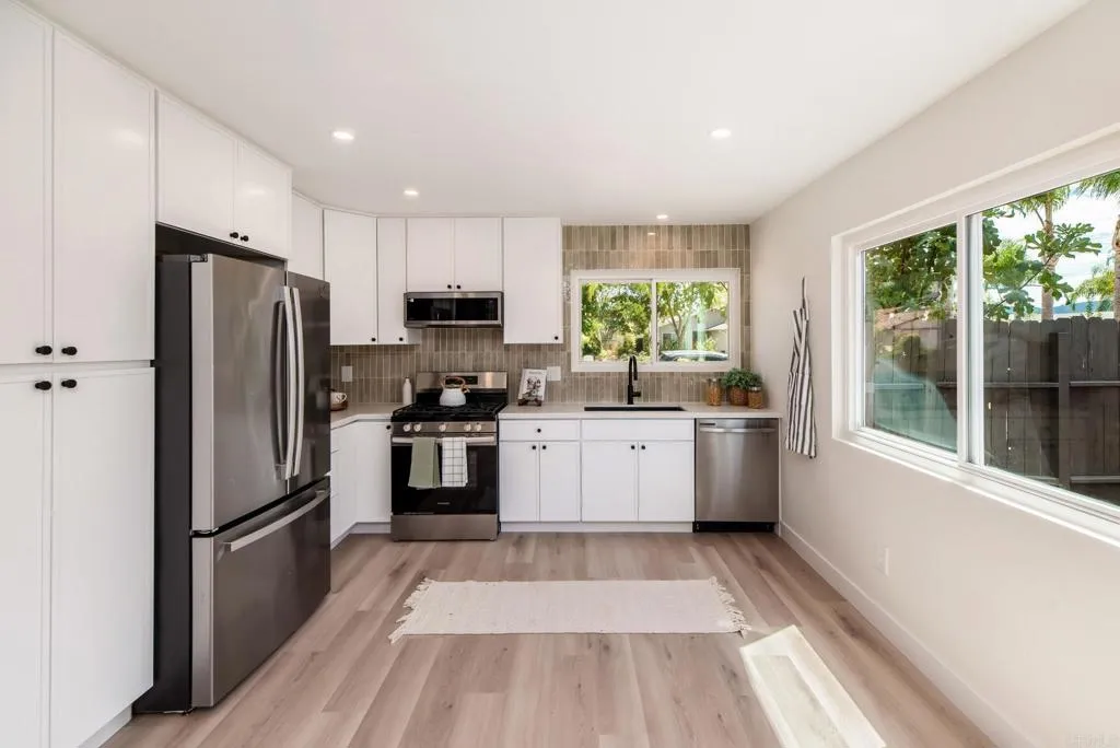 420 N Pacific Street, San Marcos, CA 92069 420 N Pacific Street, San Marcos, CA 92069