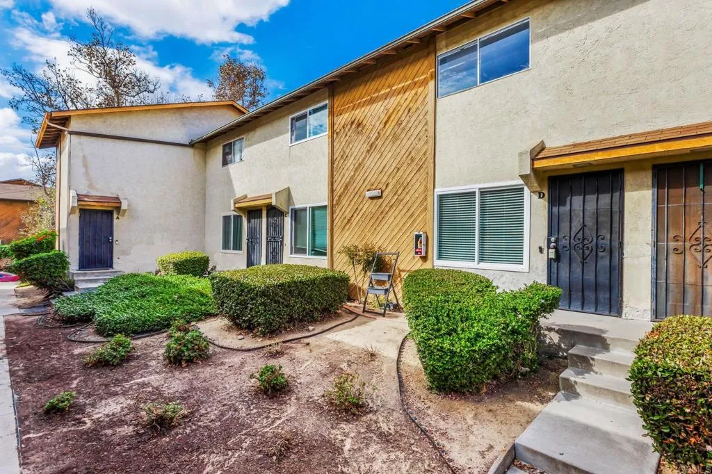 3631 Lemona, #D, San Diego, CA 92105 3631 Lemona, #D, San Diego, CA 92105