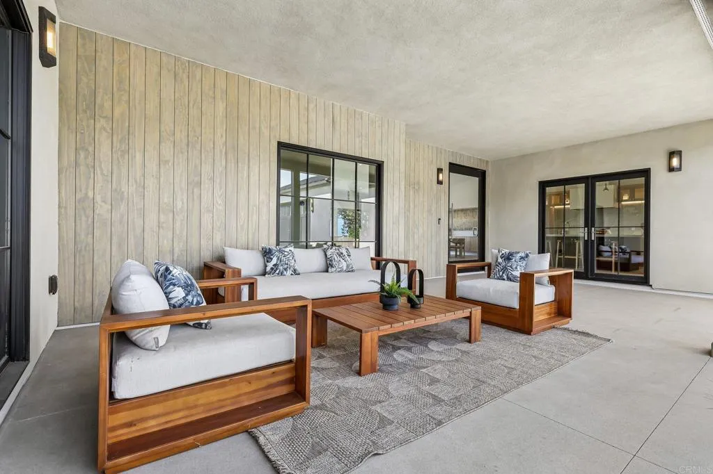 6662 Avenida La Reina, La Jolla, CA 92037 6662 Avenida La Reina, La Jolla, CA 92037