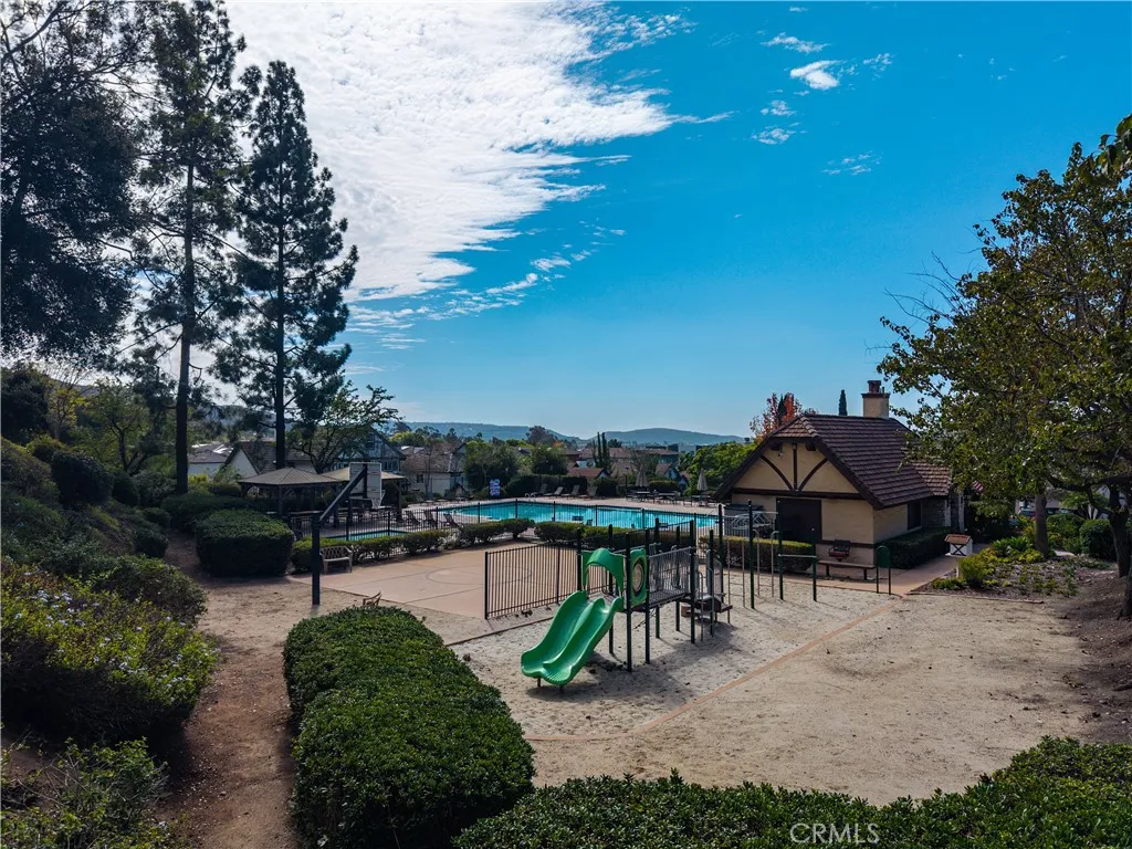 13989 Royal Melbourne Square, San Diego, CA 92128 13989 Royal Melbourne Square, San Diego, CA 92128