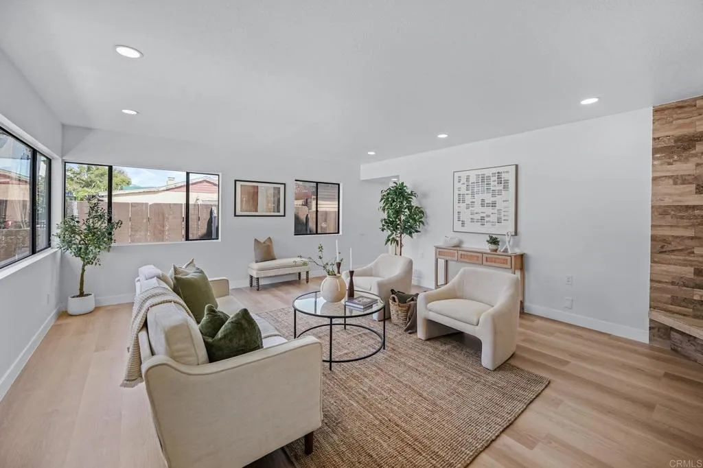 https://cdn.realtyfeed.com/cdn/127/307106341/2282ada419e57e5d0ac955b60f6b72db.webp