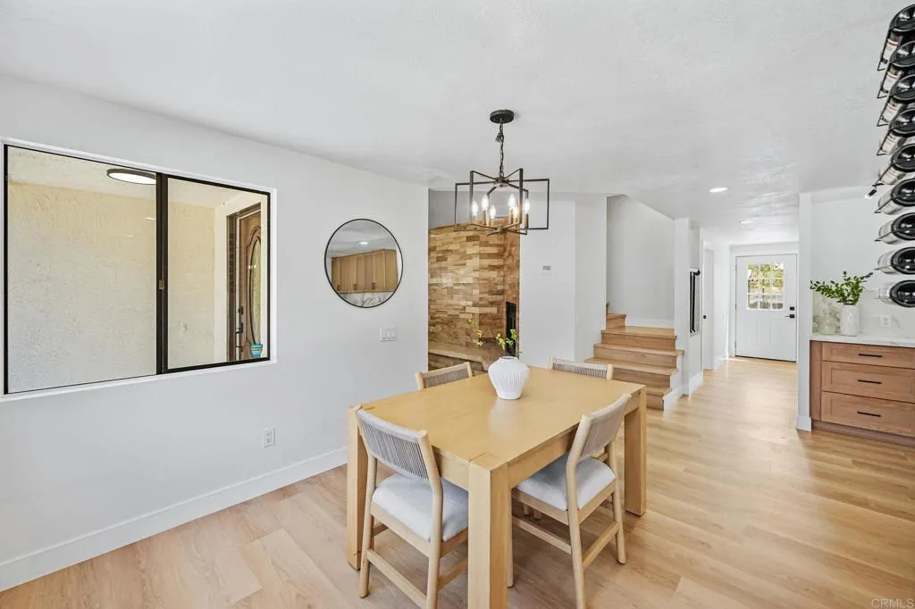 https://cdn.realtyfeed.com/cdn/127/307106341/2861c1bf4d899aabb31de0a7a414a6b5.webp