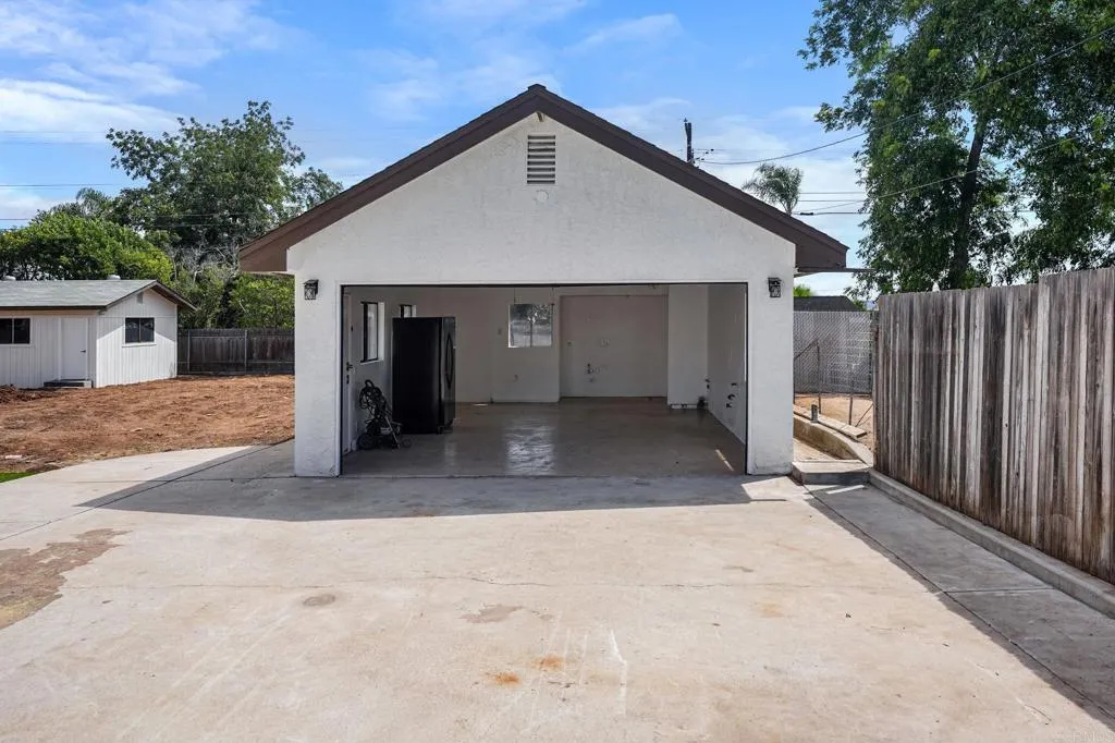 https://cdn.realtyfeed.com/cdn/127/307106341/4dd11c139ee3f997429df10e0a4d19a8.webp