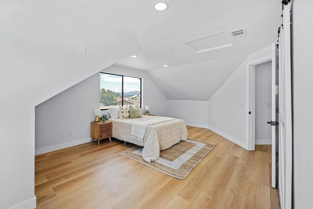 https://cdn.realtyfeed.com/cdn/127/307106341/6adccbb0cb0ae9192ee87de75b59294f.webp