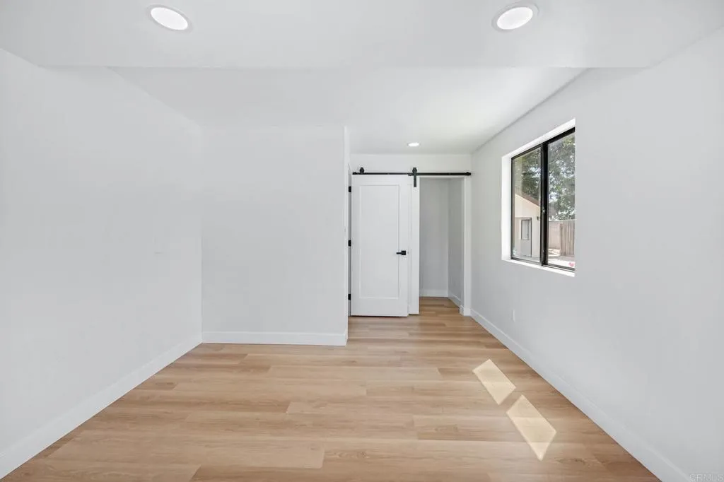 https://cdn.realtyfeed.com/cdn/127/307106341/8eb85c683636dc49f436b8811089a0aa.webp