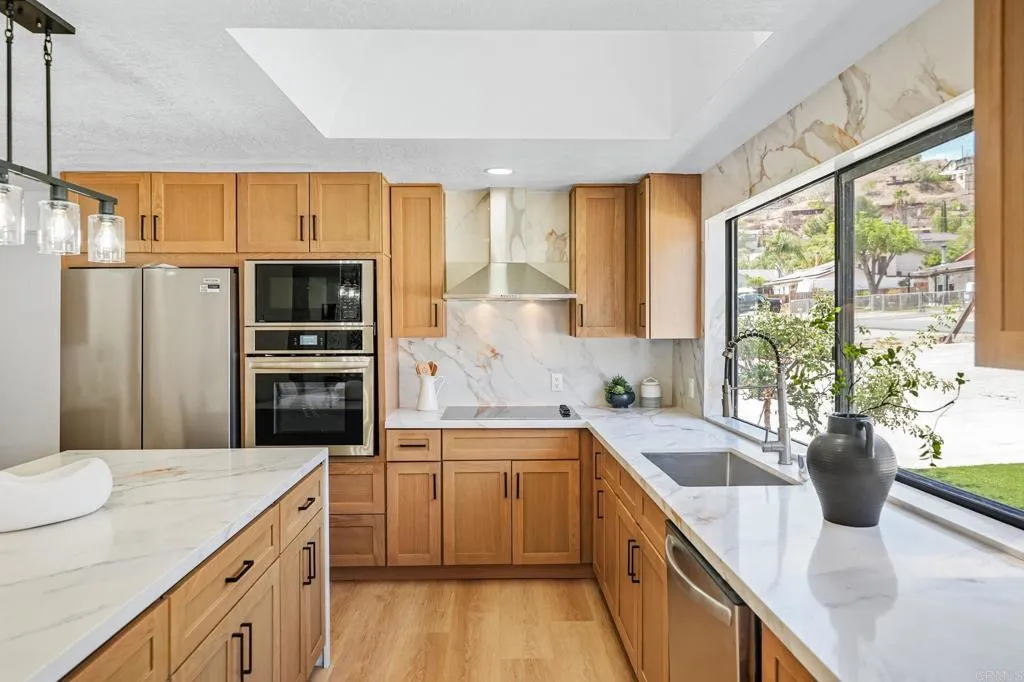 https://cdn.realtyfeed.com/cdn/127/307106341/9b9ea2871701bceba4eaf9dfba350604.webp