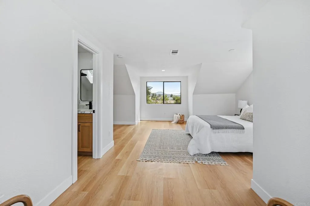 https://cdn.realtyfeed.com/cdn/127/307106341/c3dadfb2ae710b250e4488c3d21a5692.webp