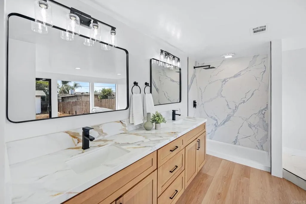 https://cdn.realtyfeed.com/cdn/127/307106341/f02b3321083a4832d15544f9a1b770fa.webp
