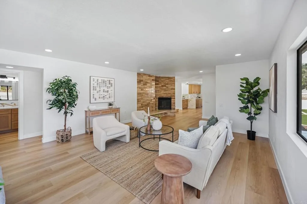 https://cdn.realtyfeed.com/cdn/127/307106341/f53c9c3383017d64d88420e7d14b3682.webp