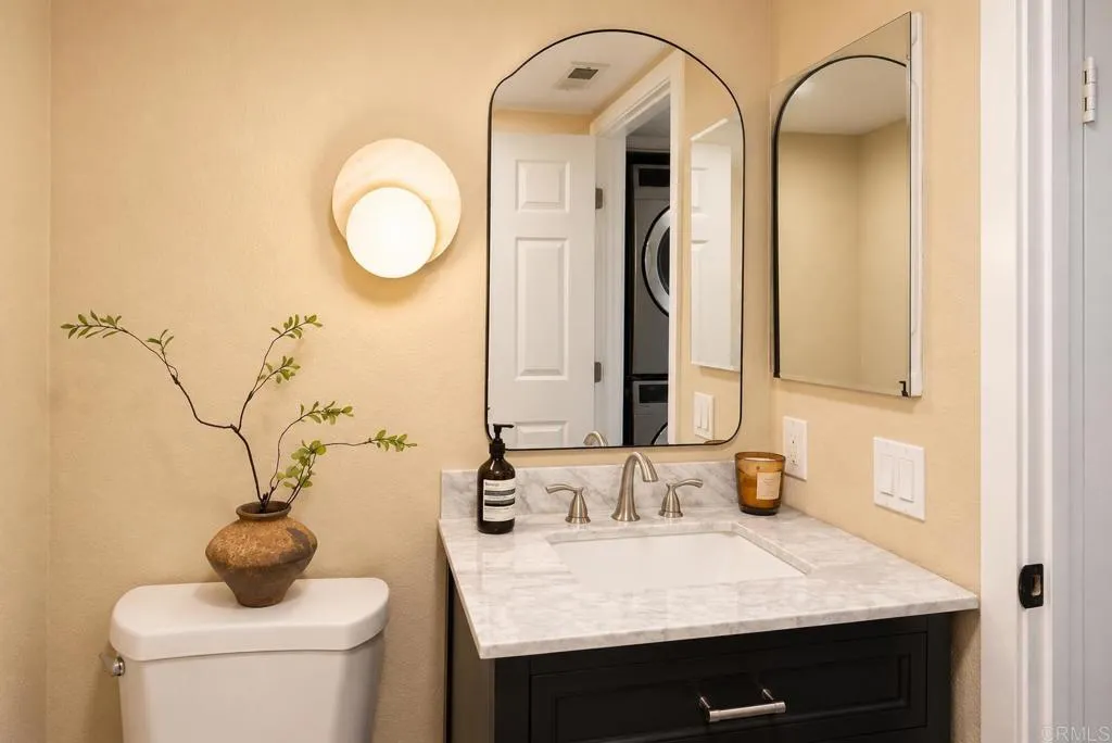 2005 Lakeridge Circle, #103, Chula Vista, CA 91913 2005 Lakeridge Circle, #103, Chula Vista, CA 91913