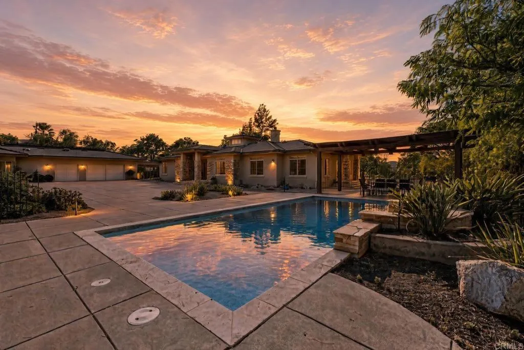 25438 Rancho Barona Road, Ramona, CA 92065 25438 Rancho Barona Road, Ramona, CA 92065