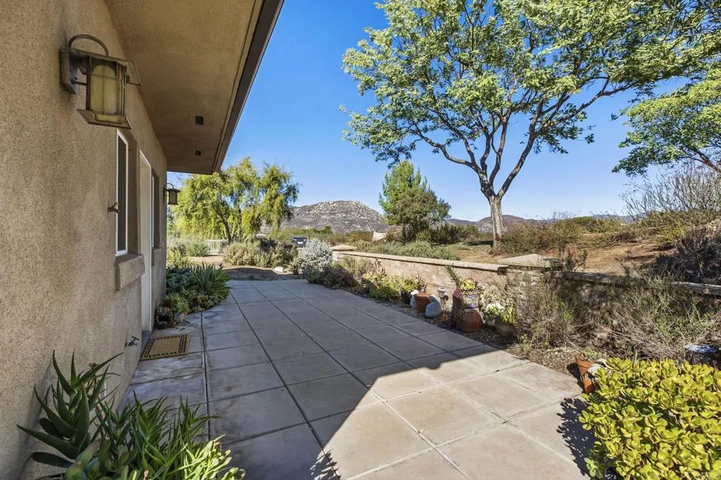 25438 Rancho Barona Road, Ramona, CA 92065 25438 Rancho Barona Road, Ramona, CA 92065