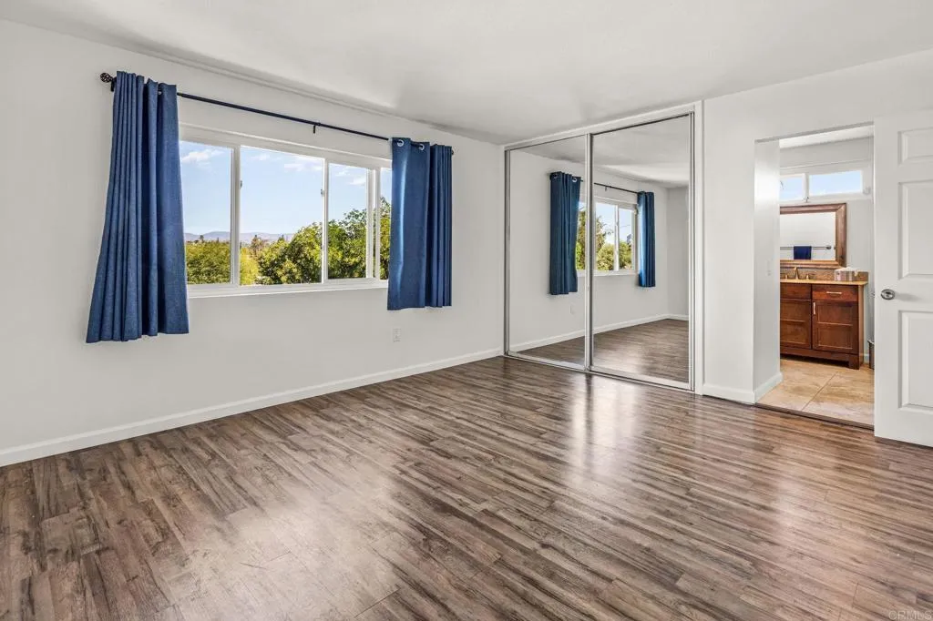 https://cdn.realtyfeed.com/cdn/127/307106386/4369ffb40e0b6ca8efb2d4c2615da249.webp