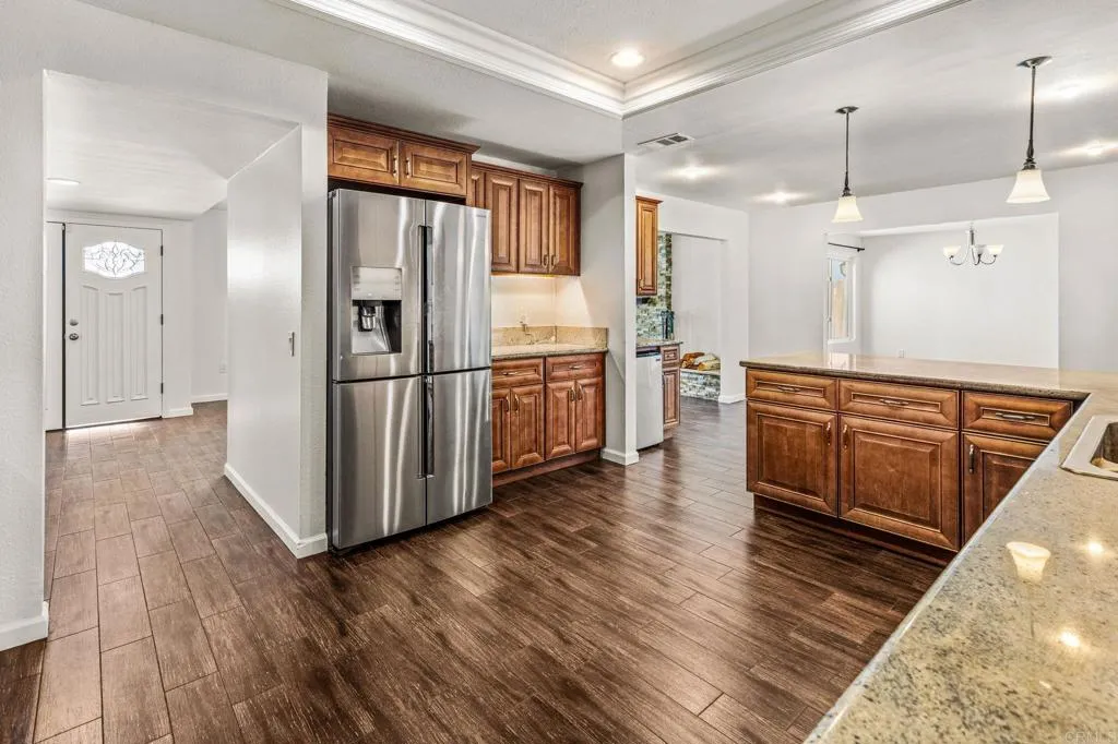 https://cdn.realtyfeed.com/cdn/127/307106386/66b1d5ea474e030b69b7263323fd6dab.webp