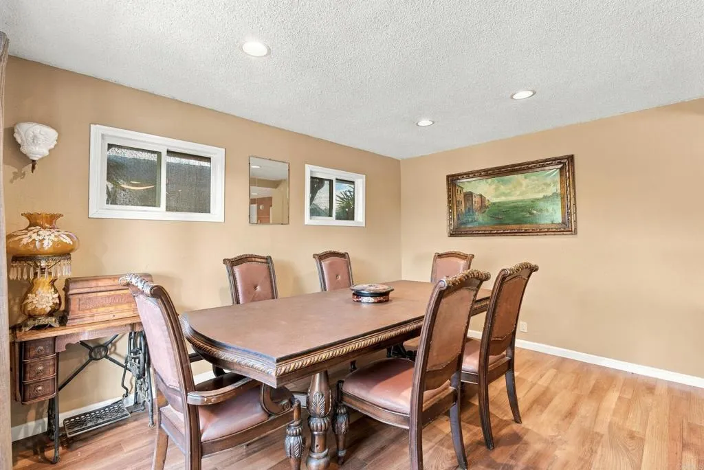 https://cdn.realtyfeed.com/cdn/127/307106416/3f65776c42a6e5e44f31e1ce36174b98.webp