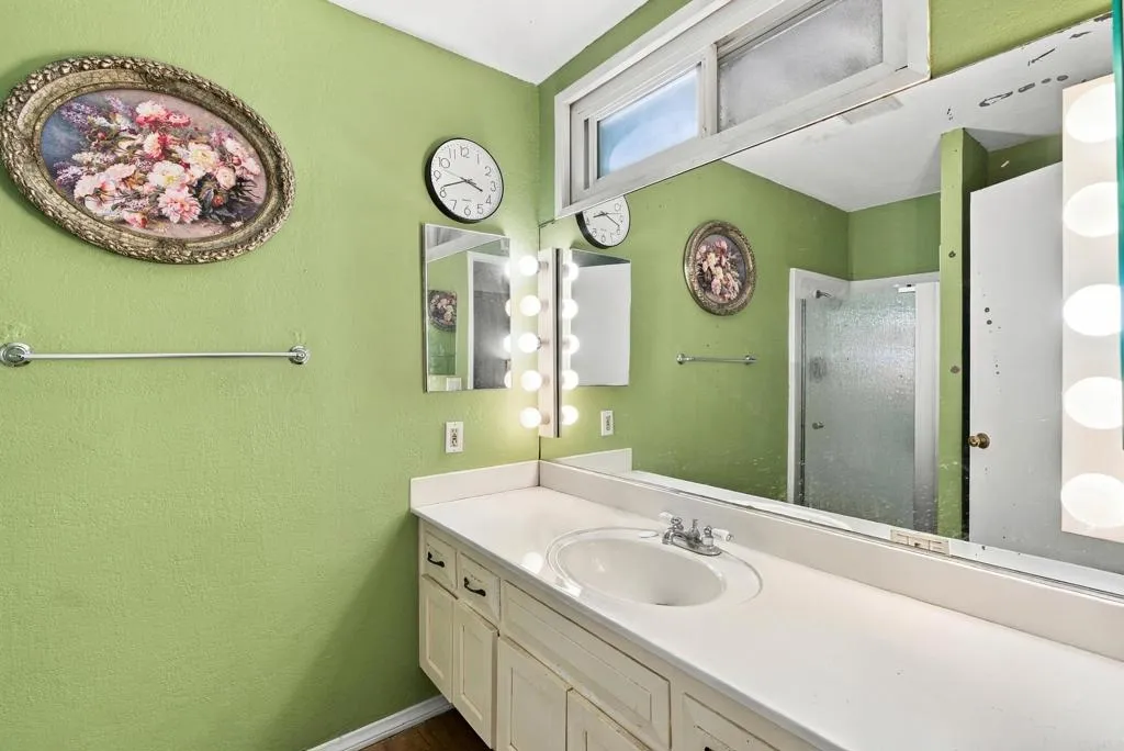 https://cdn.realtyfeed.com/cdn/127/307106416/4327f5b7a3c313c2d48802ea91bb823b.webp