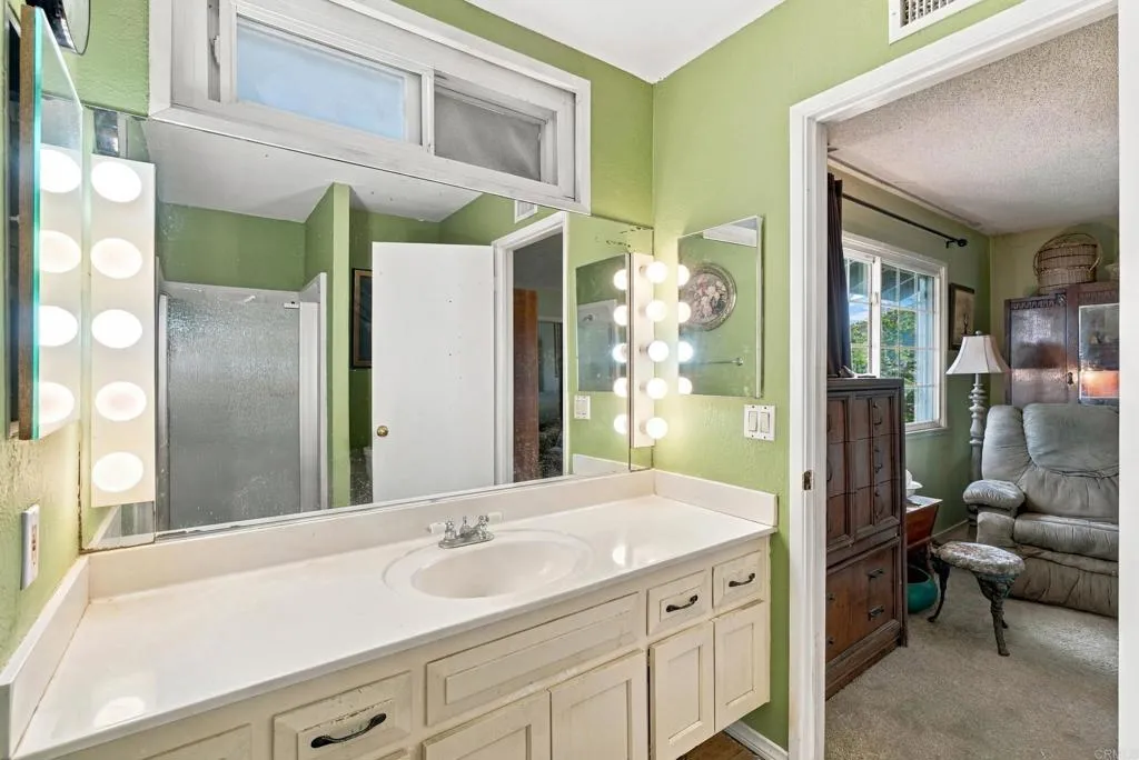 https://cdn.realtyfeed.com/cdn/127/307106416/69402bd5692c2d76154eafe44efa545a.webp