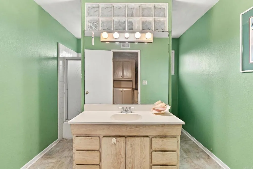 https://cdn.realtyfeed.com/cdn/127/307106416/80fd29dccd1bf4f9b1f8e7f26a64e293.webp