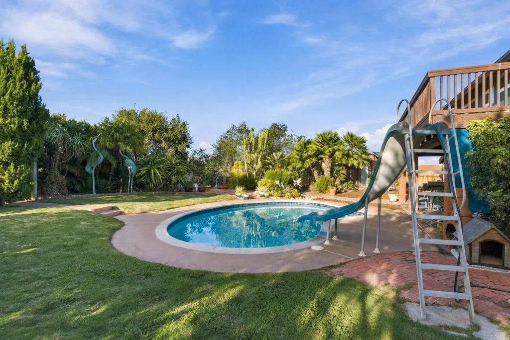 https://cdn.realtyfeed.com/cdn/127/307106416/8f0bdee8f116b130e2b85433b0e87ffd.webp