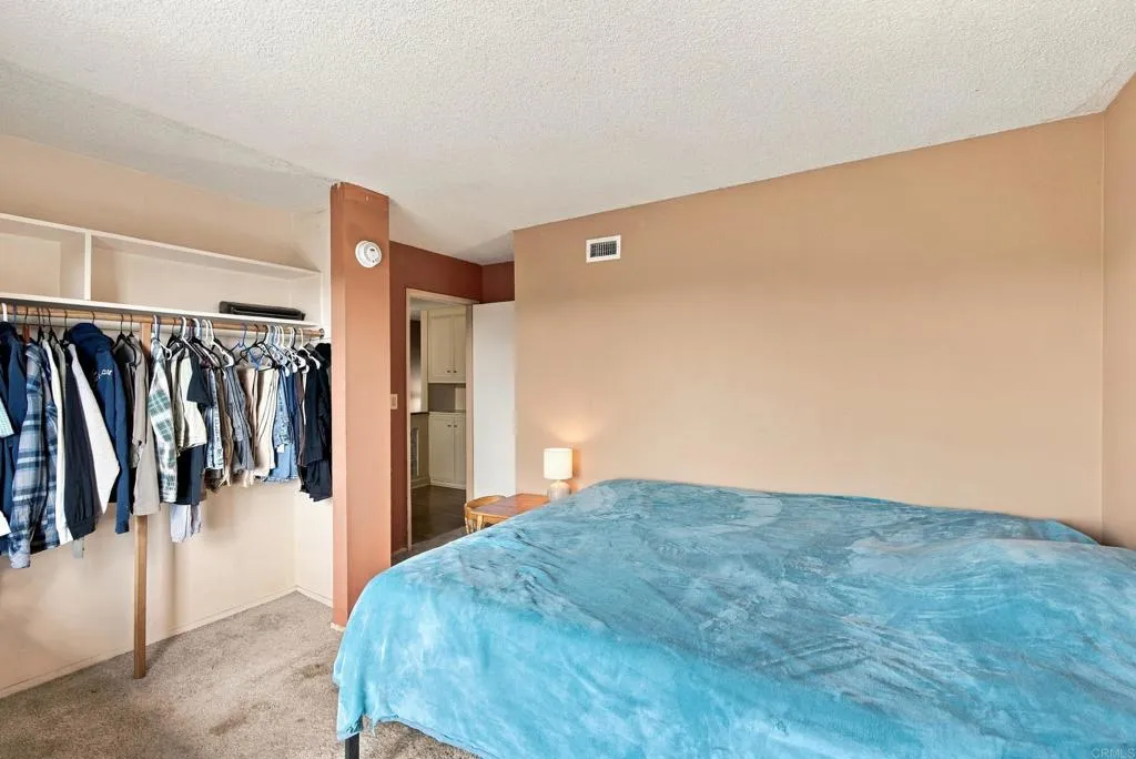 https://cdn.realtyfeed.com/cdn/127/307106416/cf65db87bd541ee11461e14af1d41cd0.webp