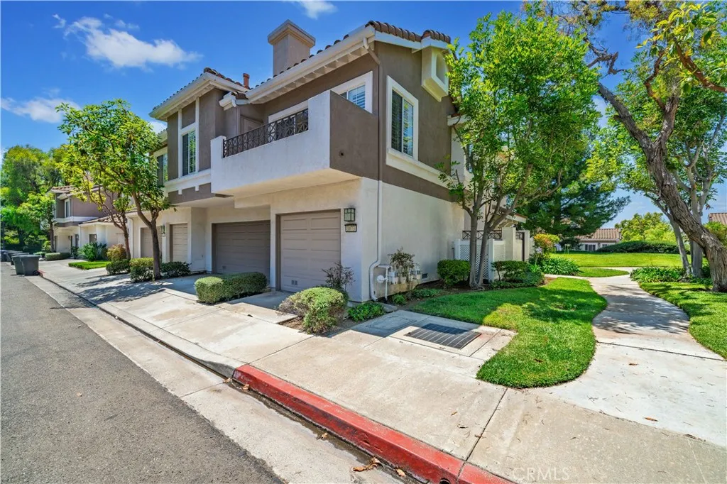 1073 S Daybreak Court