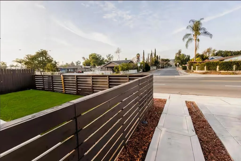 451 E LINCOLN Avenue, Escondido, CA 92026 451 E LINCOLN Avenue, Escondido, CA 92026