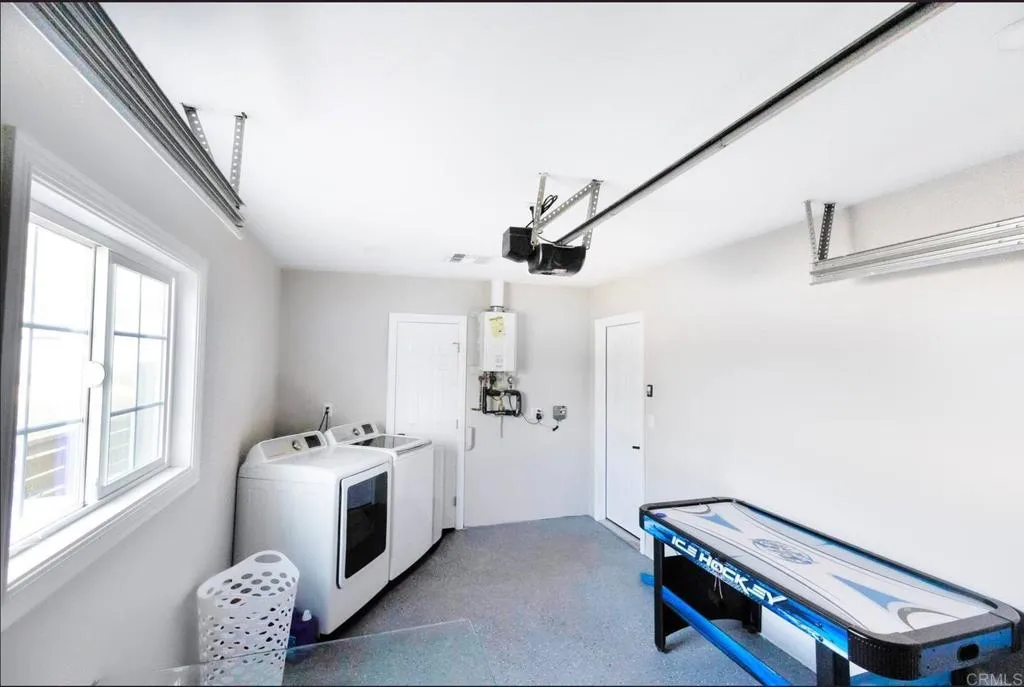 451 E LINCOLN Avenue, Escondido, CA 92026 451 E LINCOLN Avenue, Escondido, CA 92026