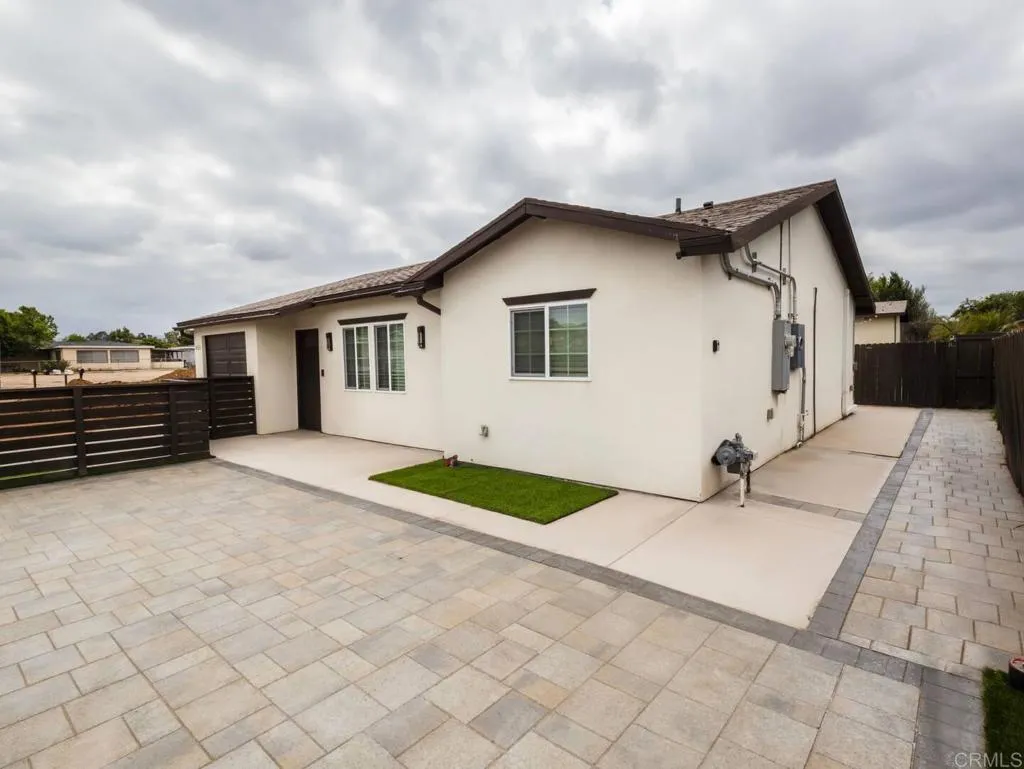 451 E LINCOLN Avenue, Escondido, CA 92026 451 E LINCOLN Avenue, Escondido, CA 92026