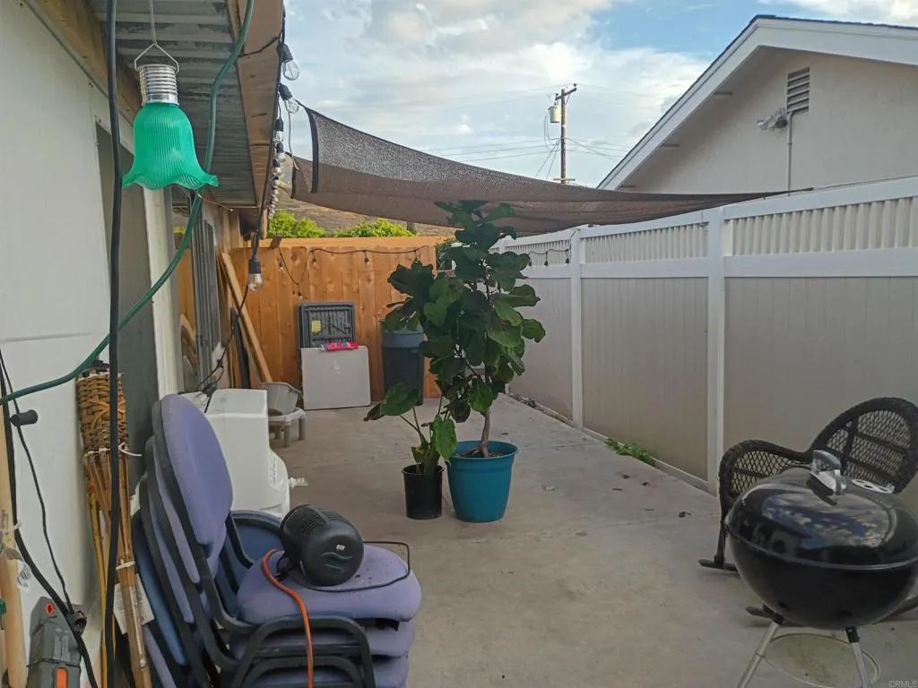 10352 Limetree Lane, Spring Valley, CA 91977 10352 Limetree Lane, Spring Valley, CA 91977