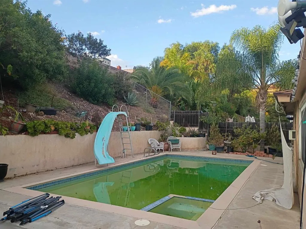 10352 Limetree Lane, Spring Valley, CA 91977 10352 Limetree Lane, Spring Valley, CA 91977