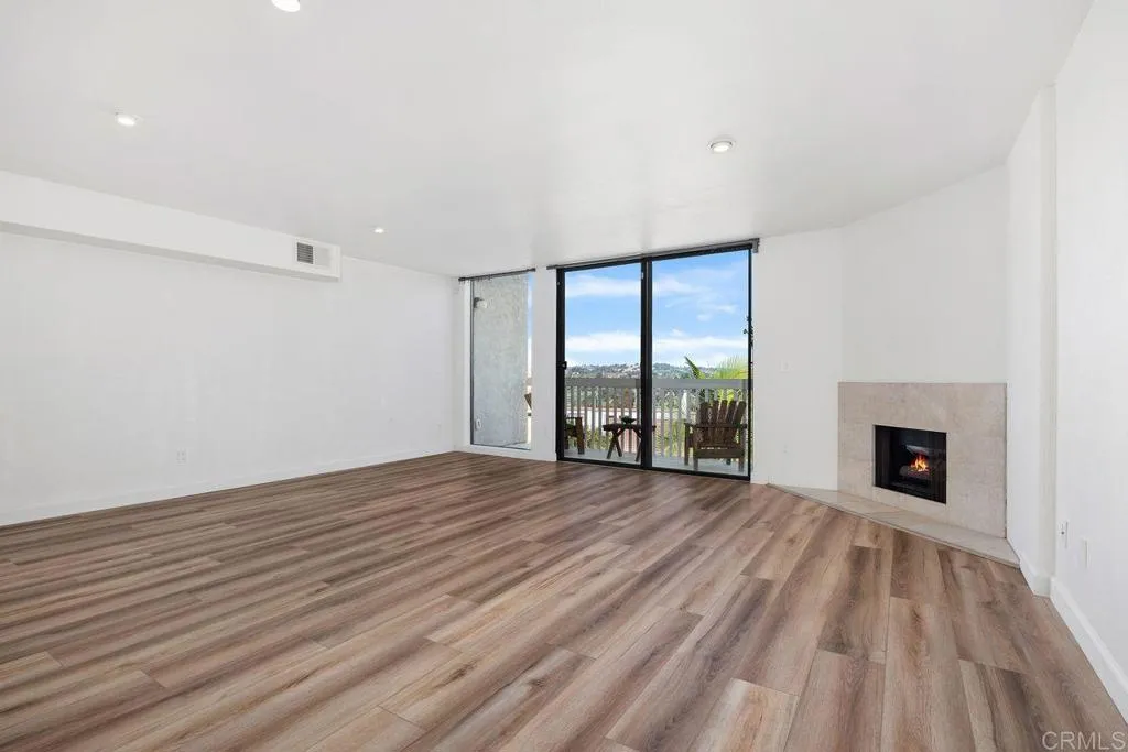 2433 La Costa Avenue, #A, Carlsbad, CA 92009 2433 La Costa Avenue, #A, Carlsbad, CA 92009