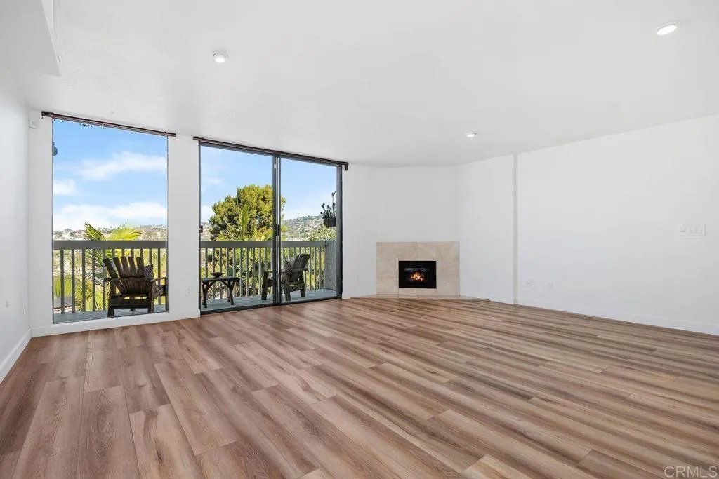 2433 La Costa Avenue, #A, Carlsbad, CA 92009 2433 La Costa Avenue, #A, Carlsbad, CA 92009