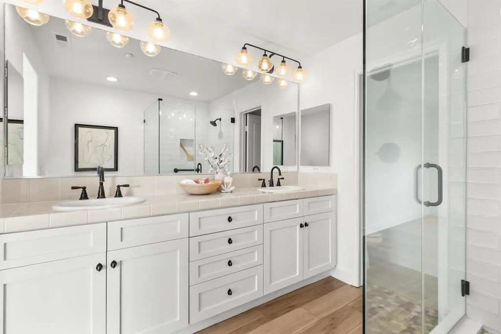 2233 Granby Way, San Marcos, CA 92078 2233 Granby Way, San Marcos, CA 92078