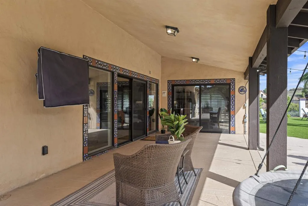 12386 Single Oak Place, Lakeside, CA 92040 12386 Single Oak Place, Lakeside, CA 92040