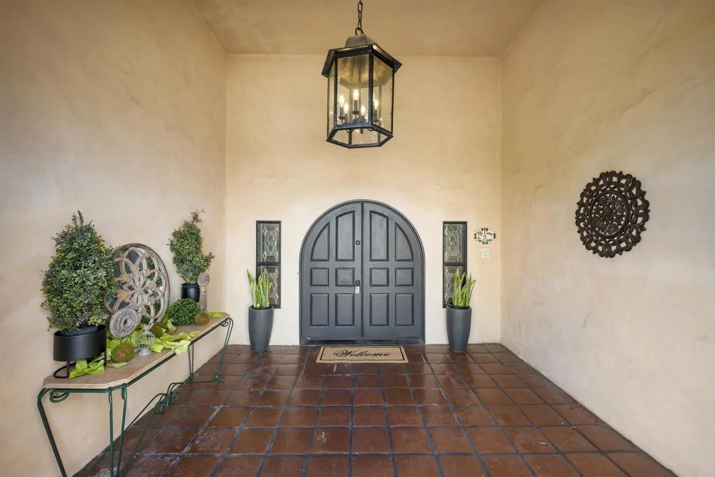12386 Single Oak Place, Lakeside, CA 92040 12386 Single Oak Place, Lakeside, CA 92040