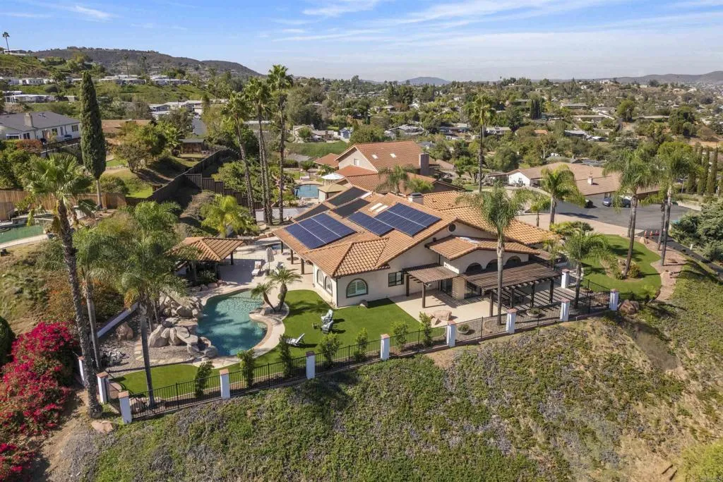 12386 Single Oak Place, Lakeside, CA 92040 12386 Single Oak Place, Lakeside, CA 92040