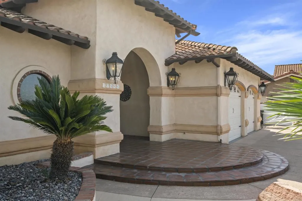 12386 Single Oak Place, Lakeside, CA 92040 12386 Single Oak Place, Lakeside, CA 92040