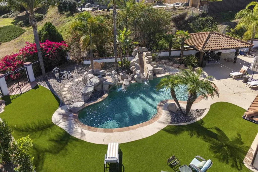 12386 Single Oak Place, Lakeside, CA 92040 12386 Single Oak Place, Lakeside, CA 92040