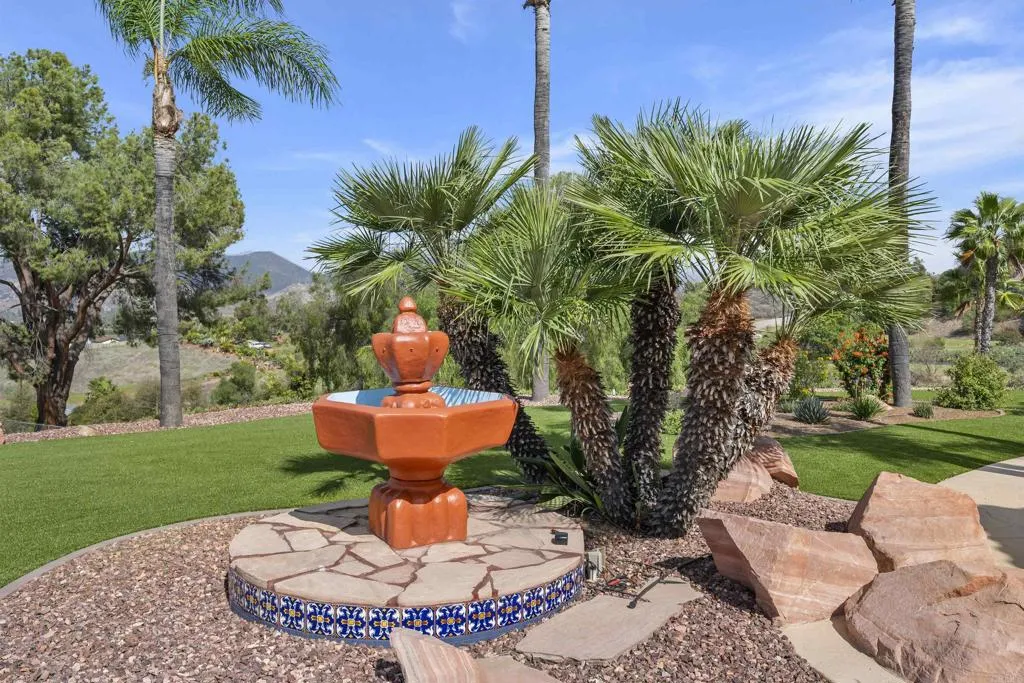 12386 Single Oak Place, Lakeside, CA 92040 12386 Single Oak Place, Lakeside, CA 92040