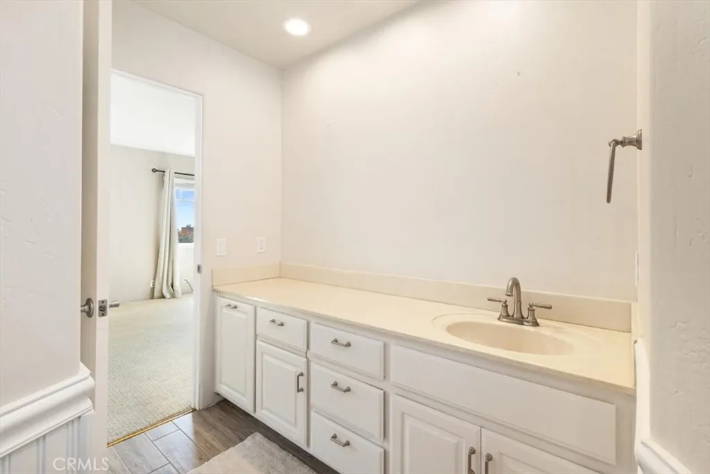 4377 Piedmont Drive, San Diego, CA 92107 4377 Piedmont Drive, San Diego, CA 92107