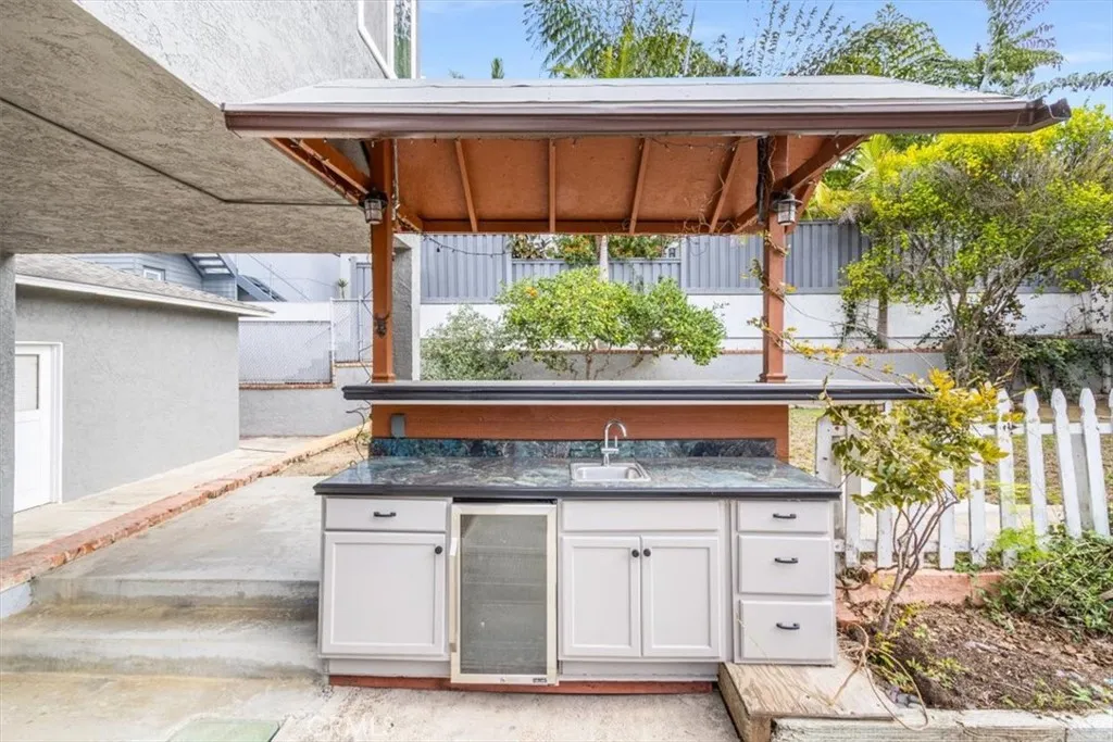 4377 Piedmont Drive, San Diego, CA 92107 4377 Piedmont Drive, San Diego, CA 92107